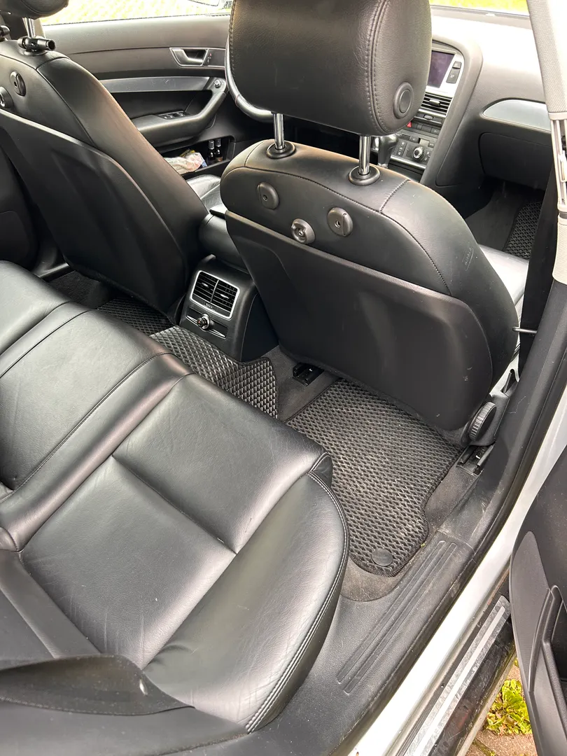 AUDI A6 2010 – photo 7